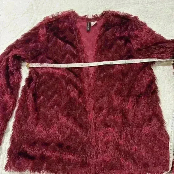 H & M‎ Divided eyelash fringe cardigan jacket - Size Small - Picture 3 of 5